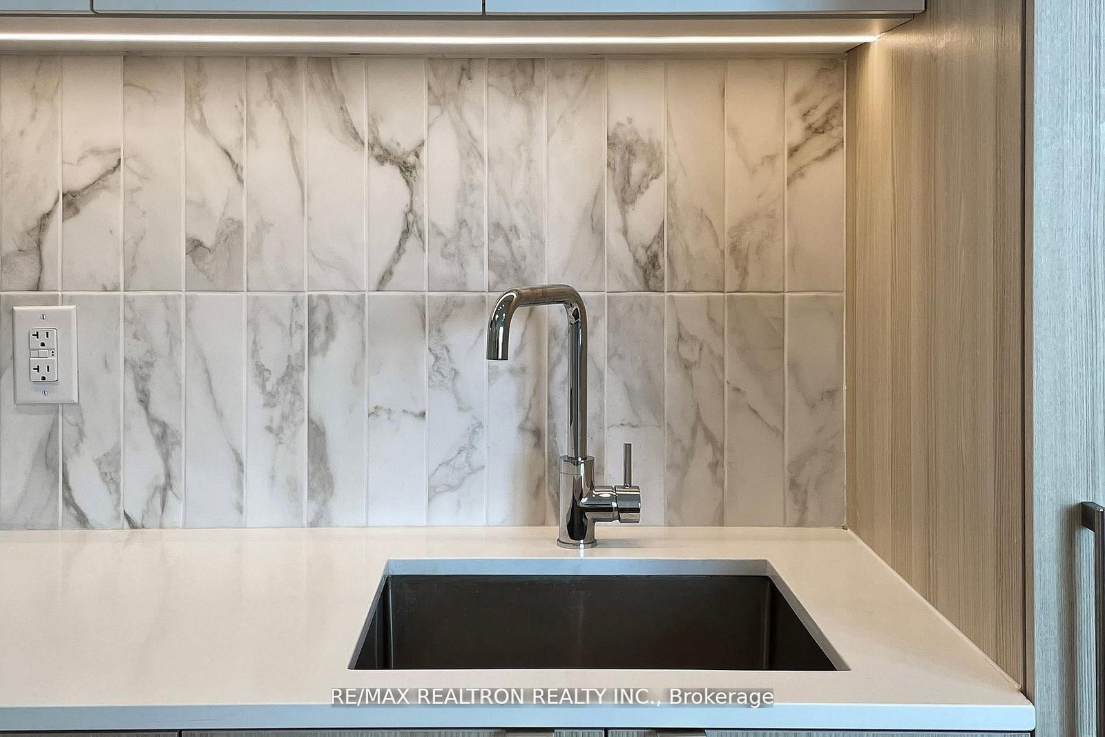 500 Dupont Street, Unit 301 - Photo 22