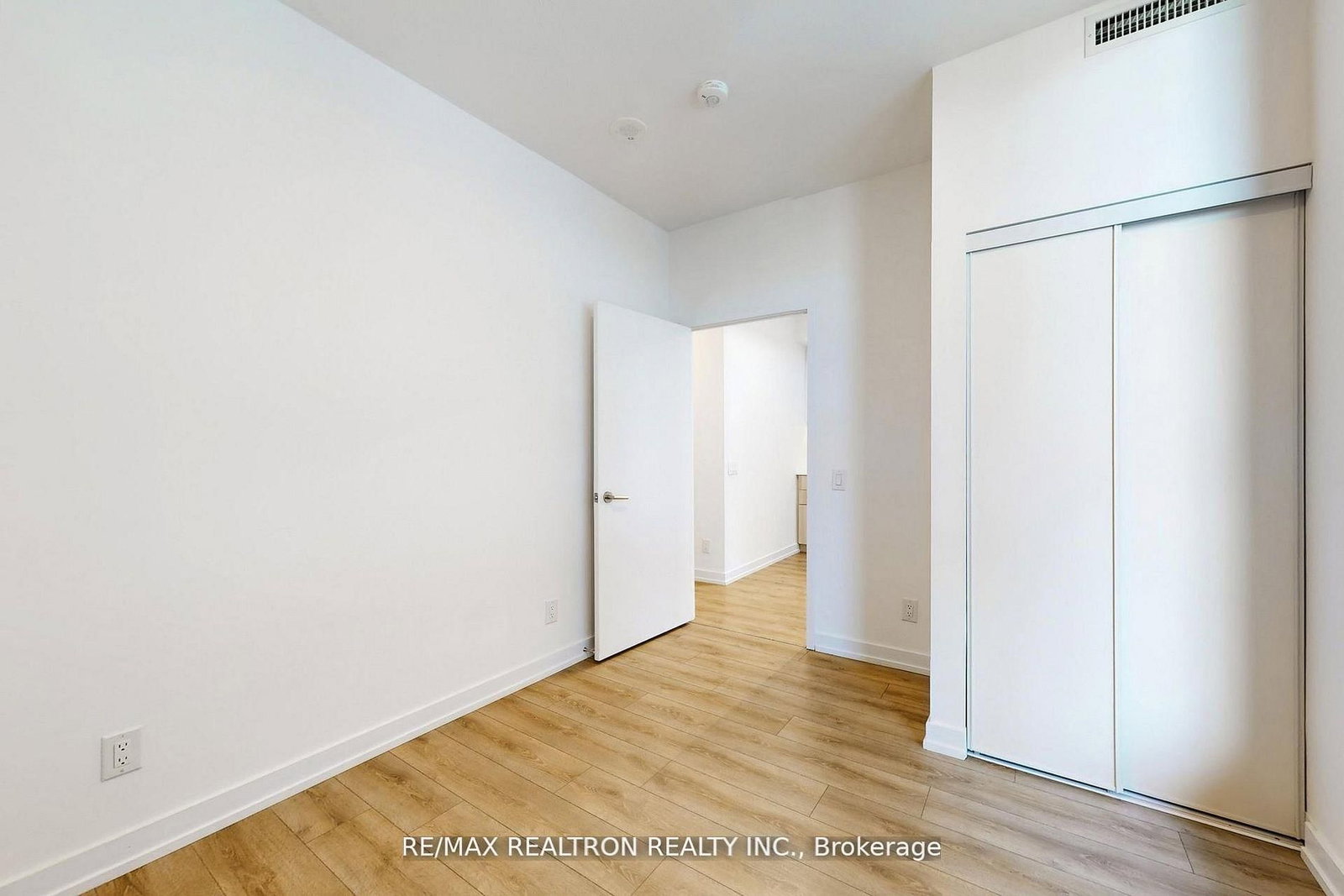 500 Dupont Street, Unit 301 - Photo 34