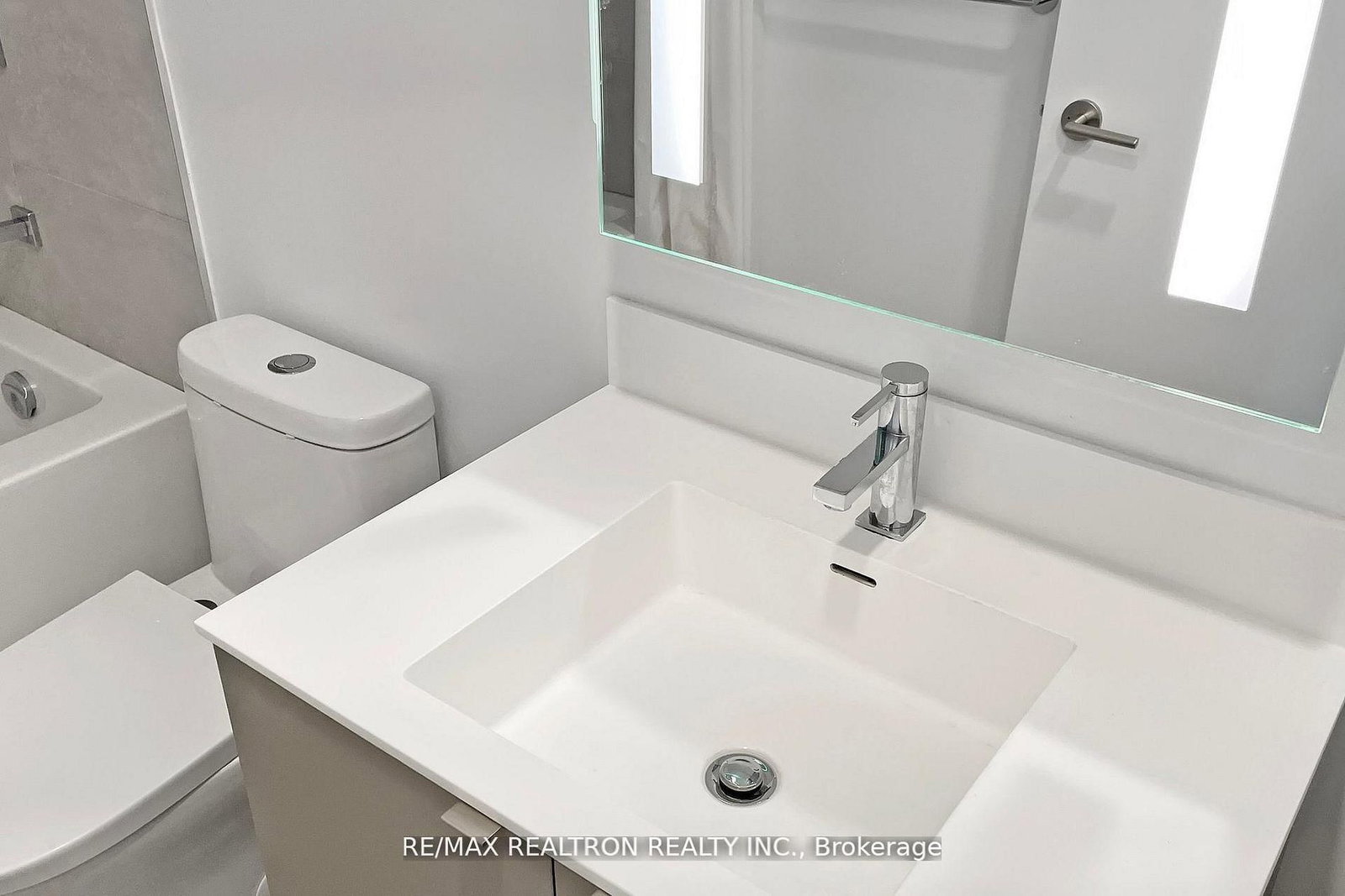 500 Dupont Street, Unit 301 - Photo 40