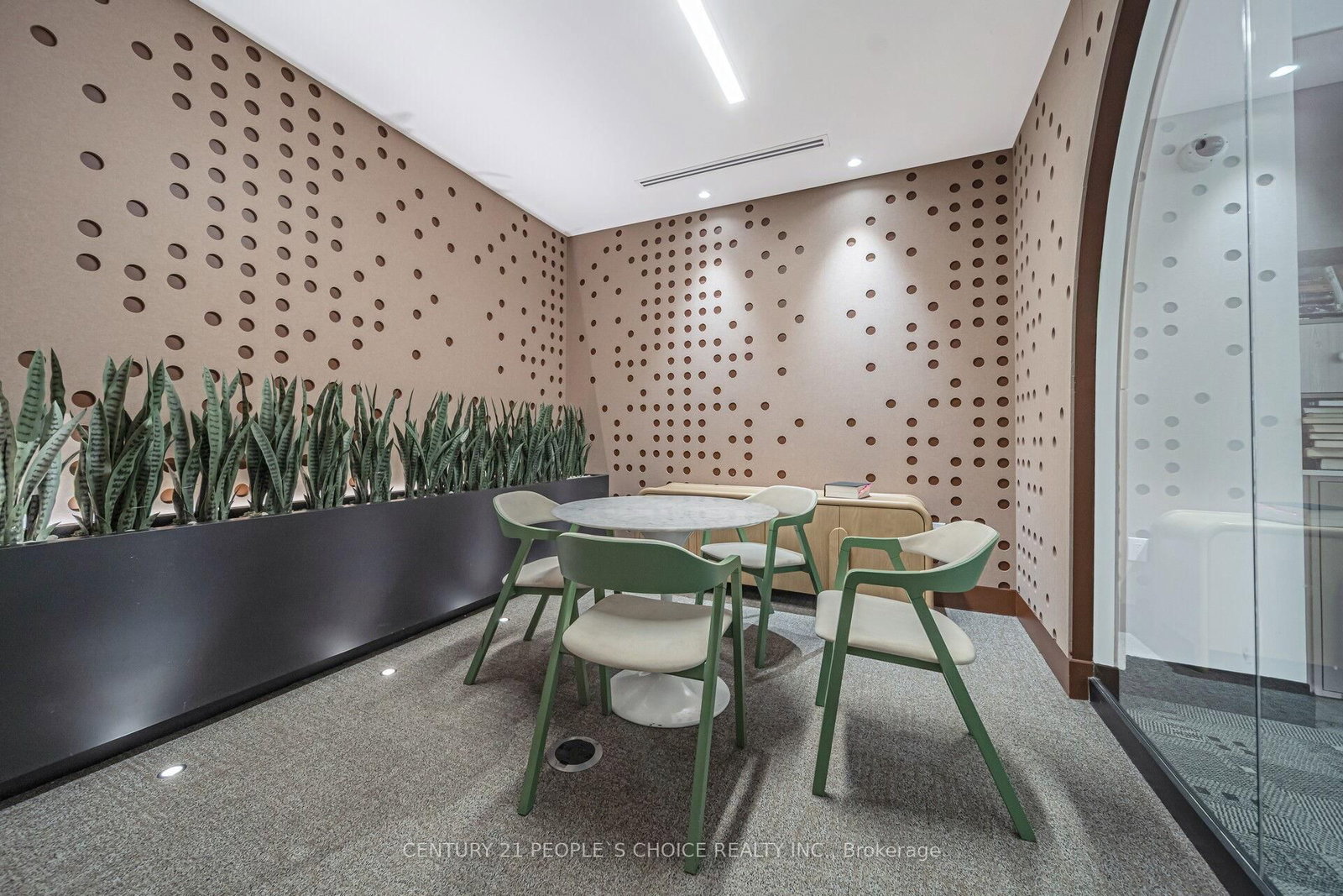 35 Tubman Avenue, Unit 323 - Photo 12