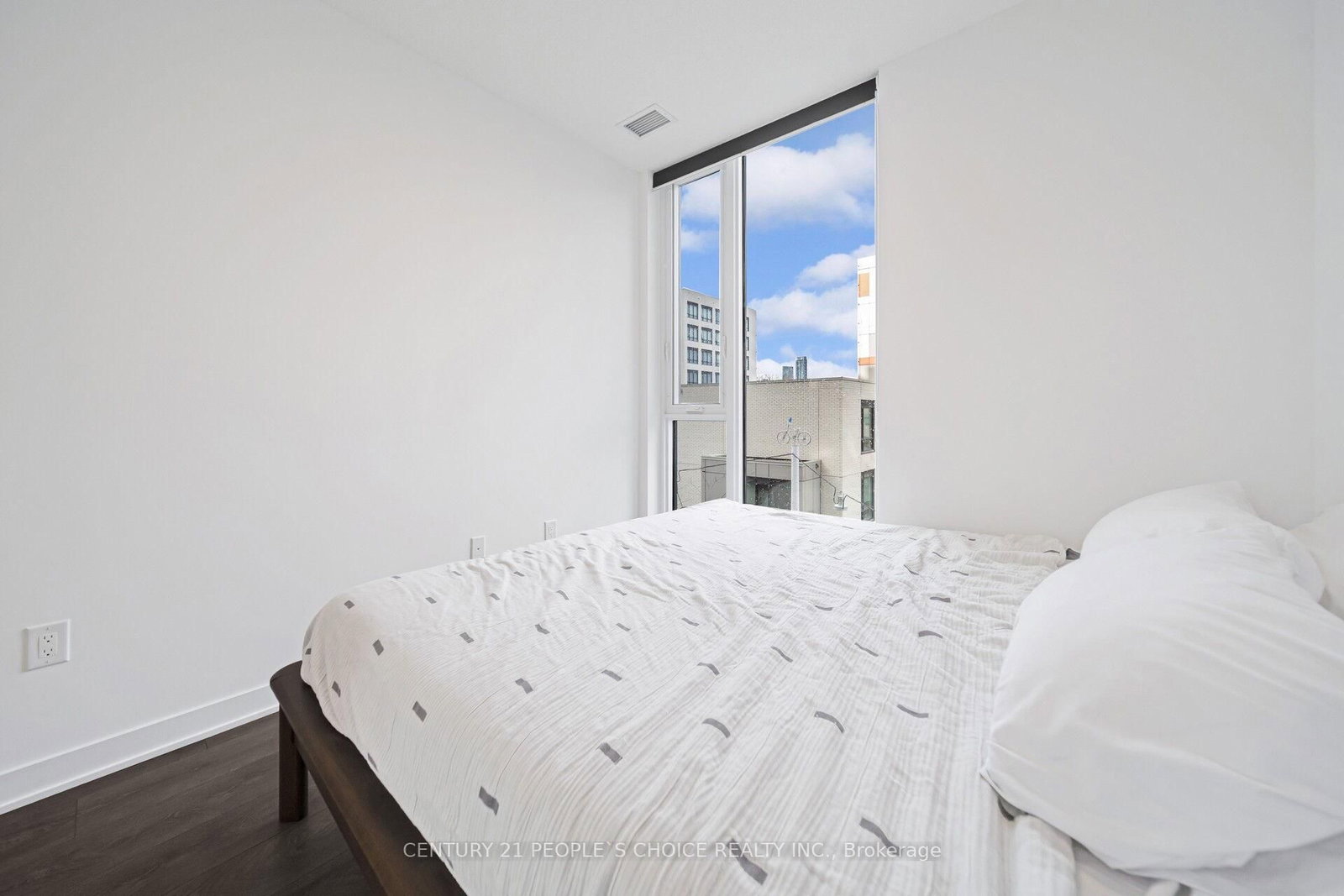 35 Tubman Avenue, Unit 323 - Photo 33