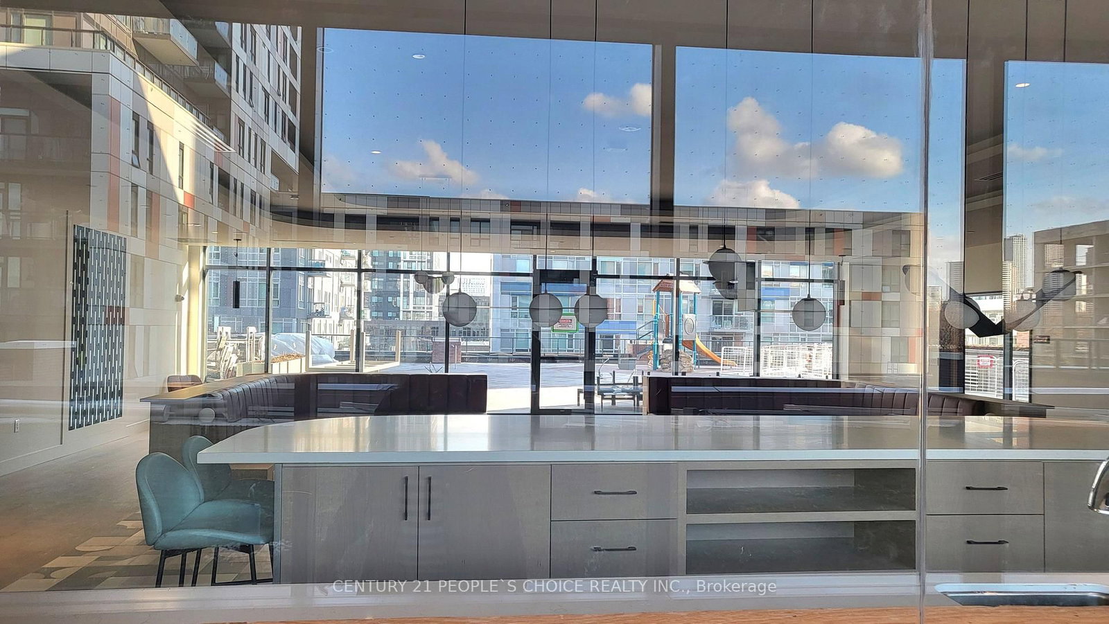 35 Tubman Avenue, Unit 323 - Photo 8