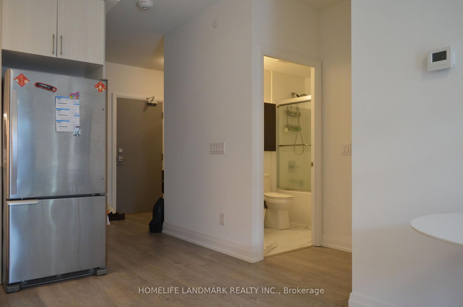 591 Sheppard Avenue E, Unit 808 - Photo 3