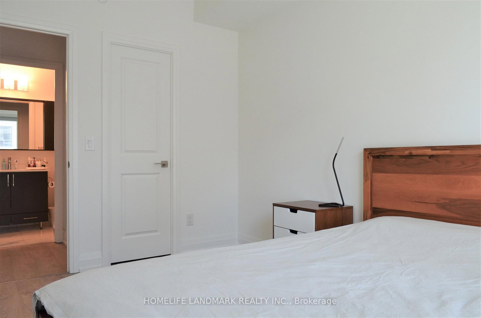 591 Sheppard Avenue E, Unit 808 - Photo 8