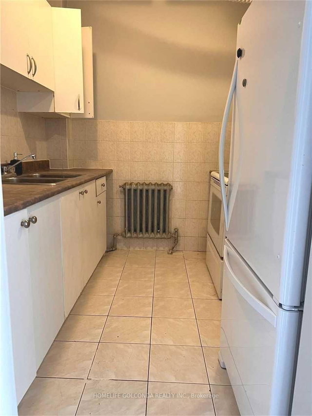 3rd Fl - 888 Bloor Street W