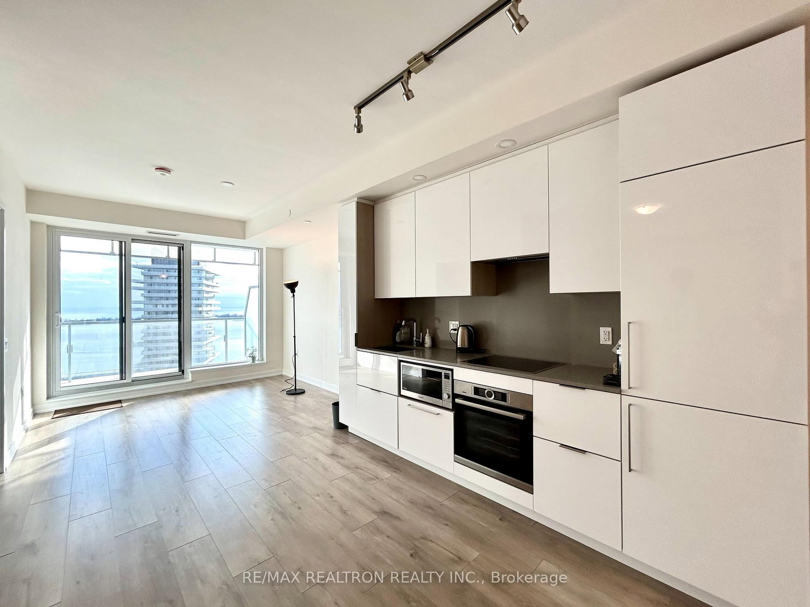 28 Freeland Street, Unit 2801 - Photo 11