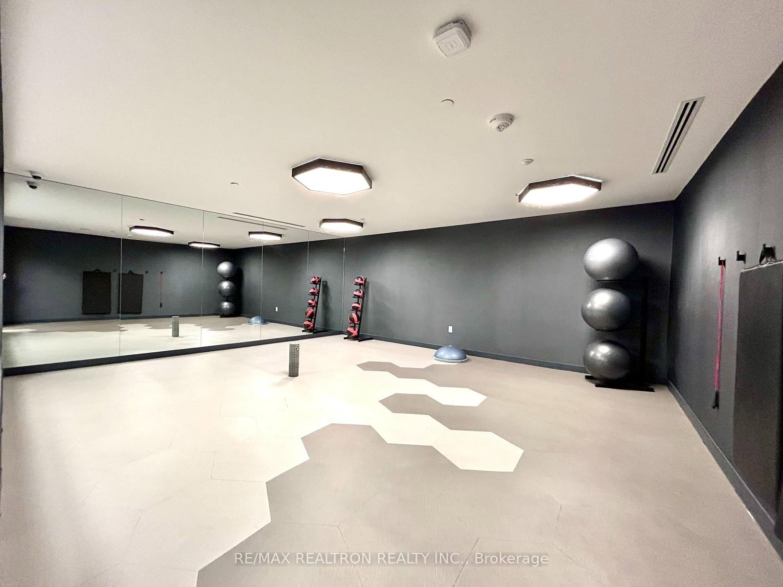 28 Freeland Street, Unit 2801 - Photo 25