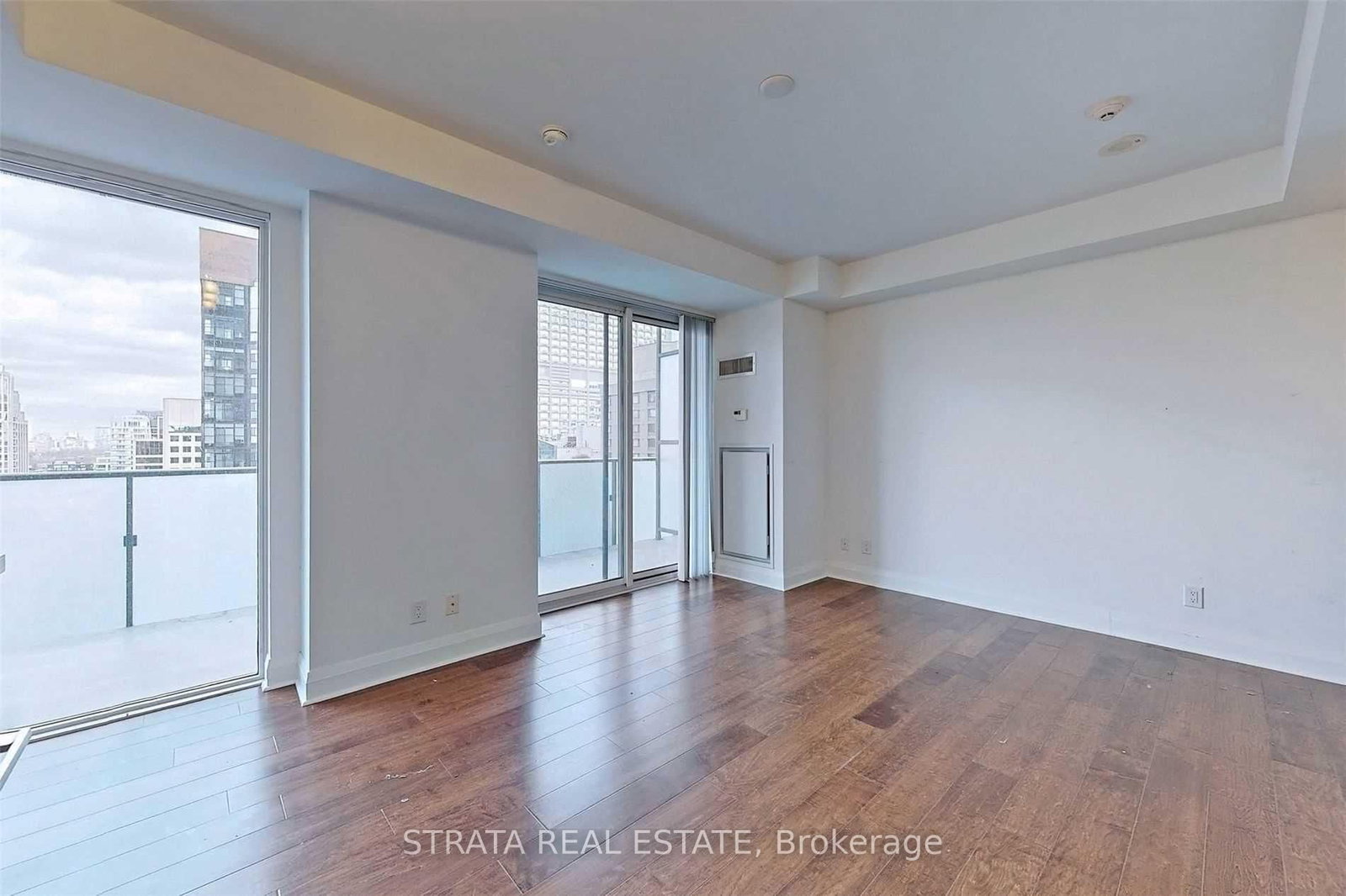 1080 Bay Street, Unit 2408 - Photo 4