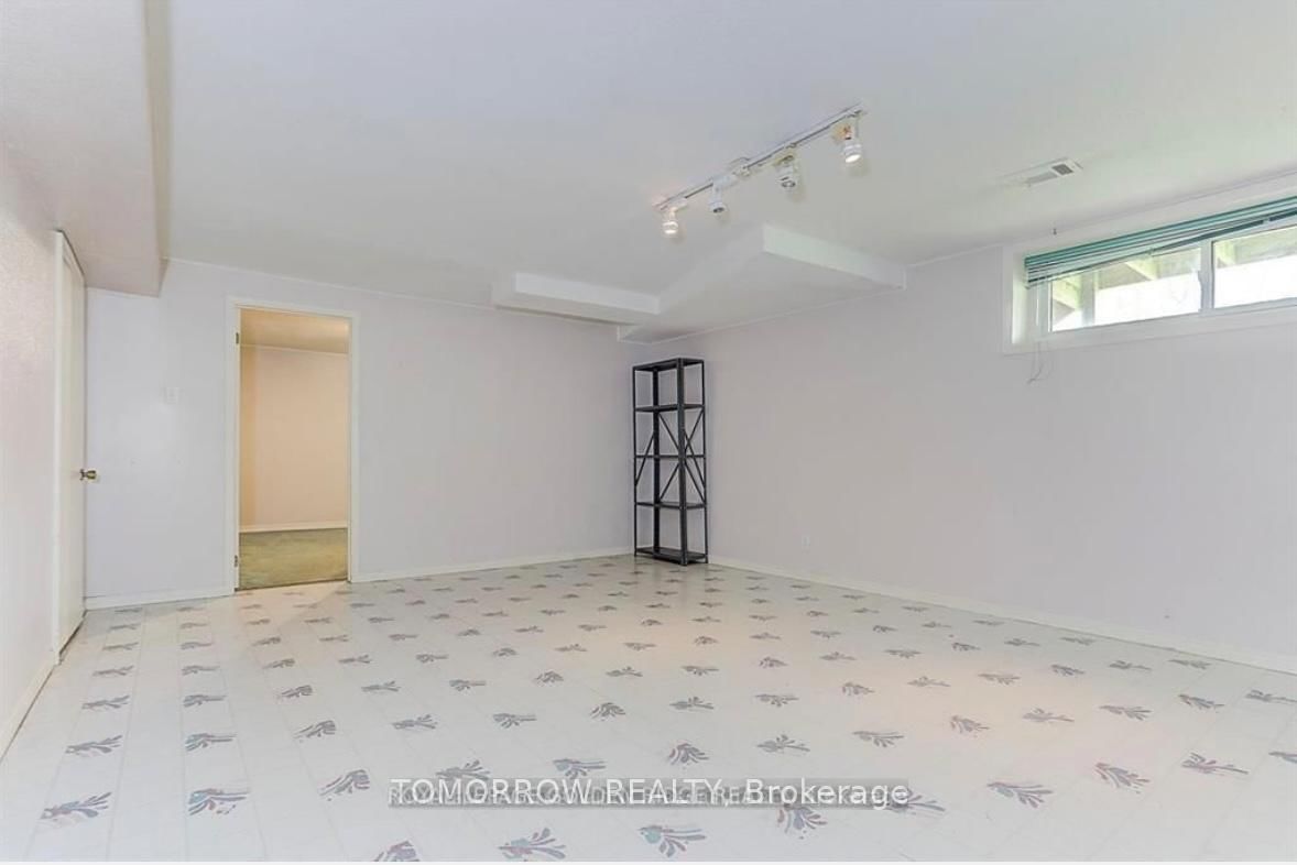 Detached House for lease at 19 Morewood Crescent, Toronto, Ontario, M2K 1L8 - Bayview Village - MLS: C12993970