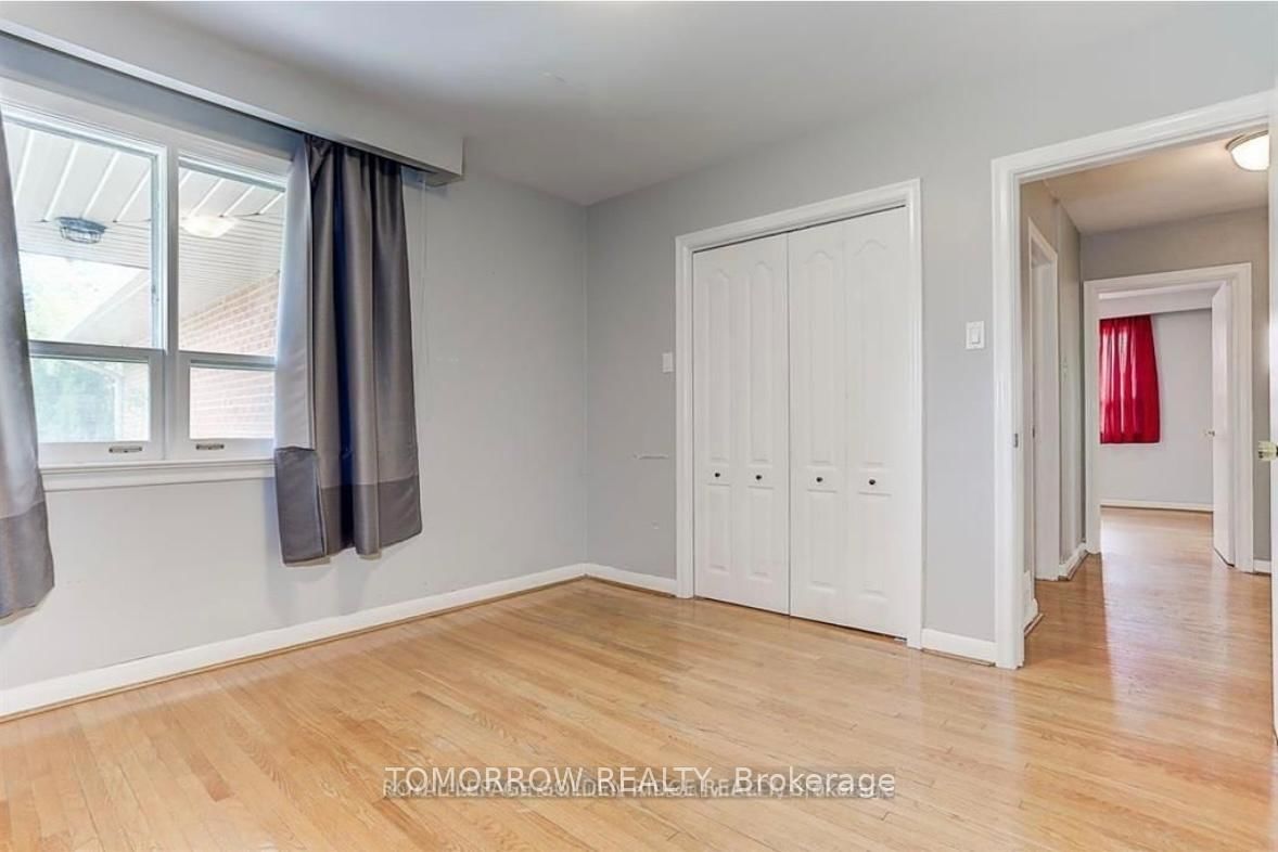 Detached House for lease at 19 Morewood Crescent, Toronto, Ontario, M2K 1L8 - Bayview Village - MLS: C12993970