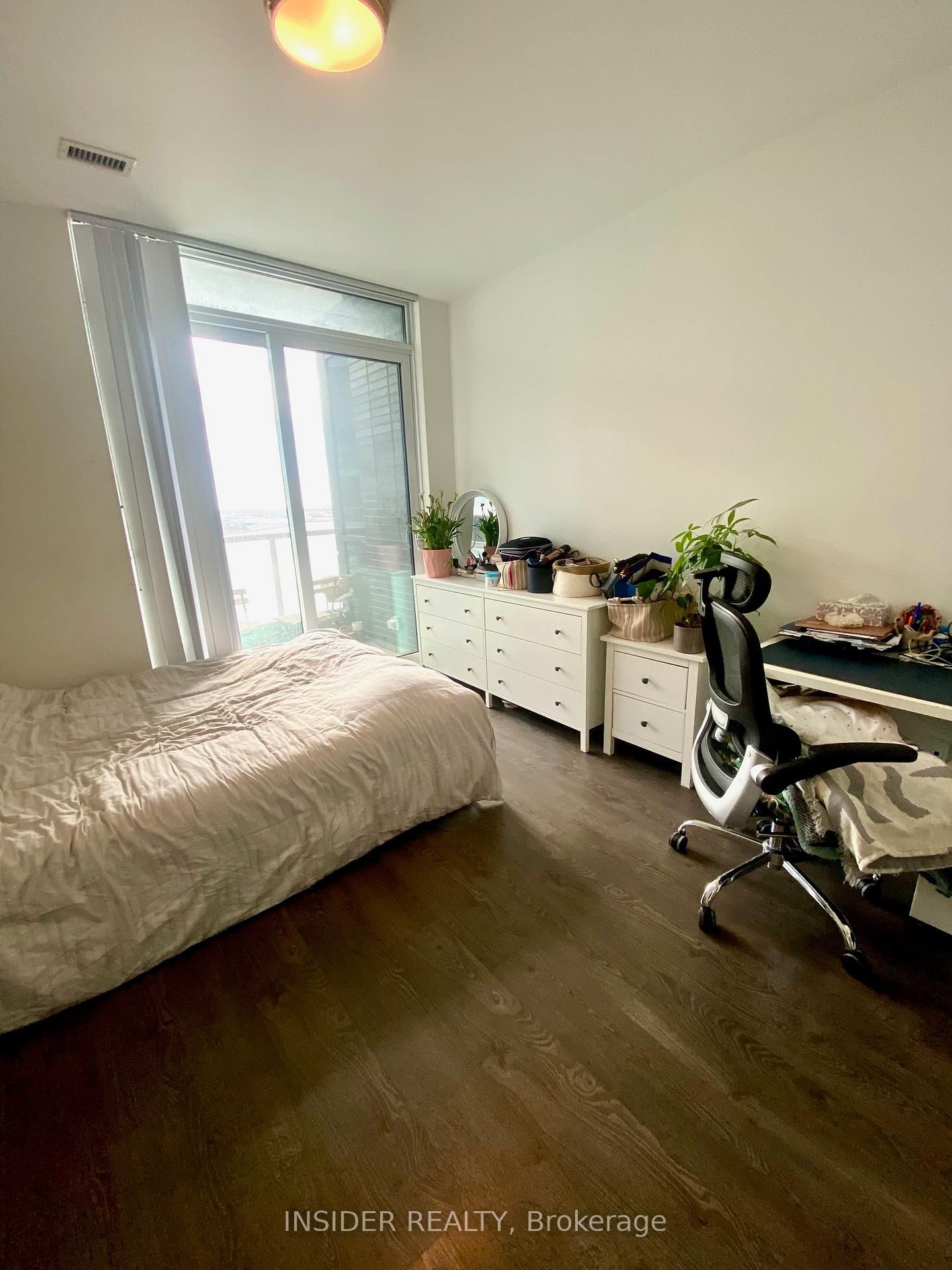 1 Edgewater Drive, Unit PH08 - Photo 14