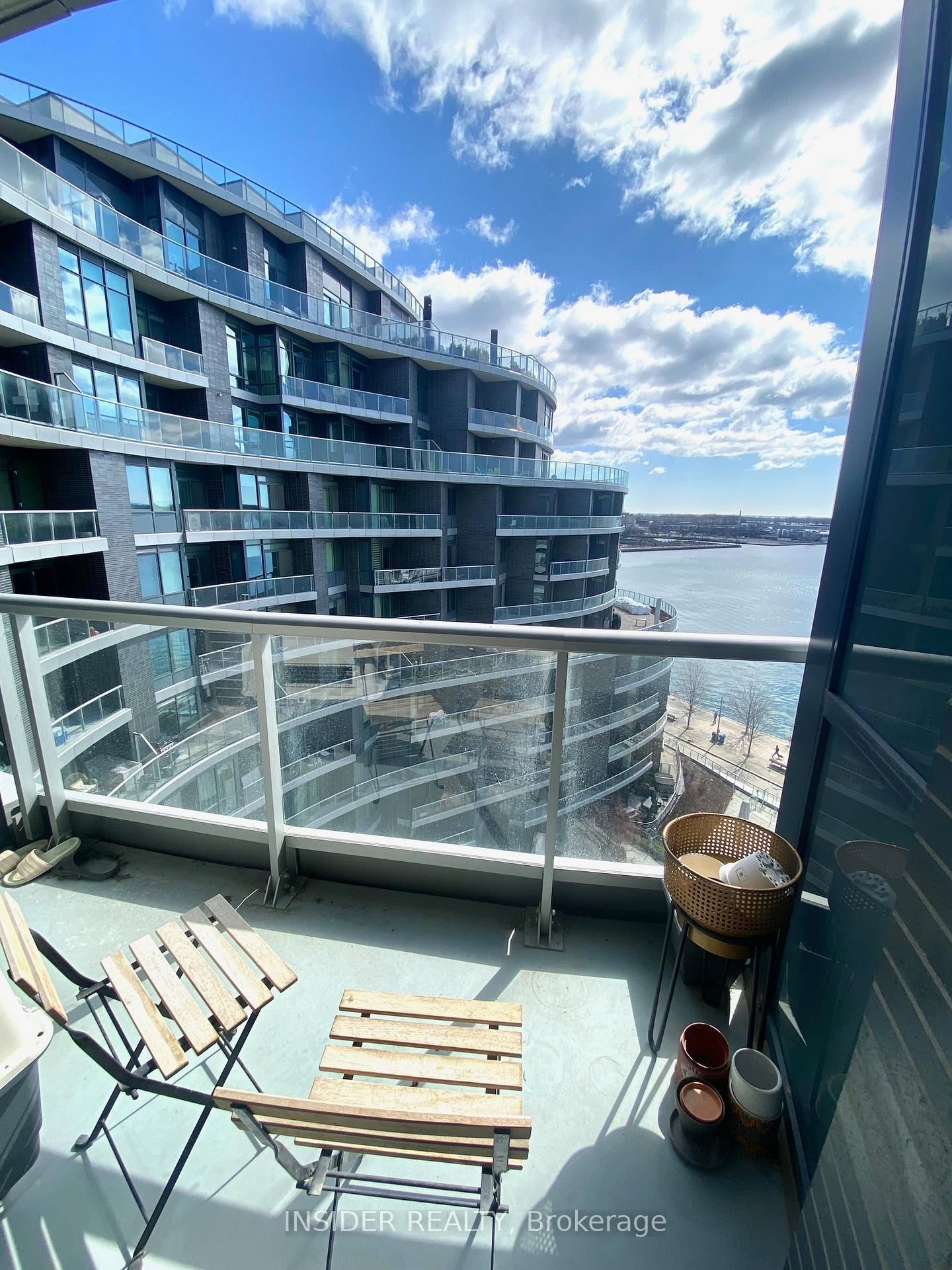 1 Edgewater Drive, Unit PH08 - Photo 15