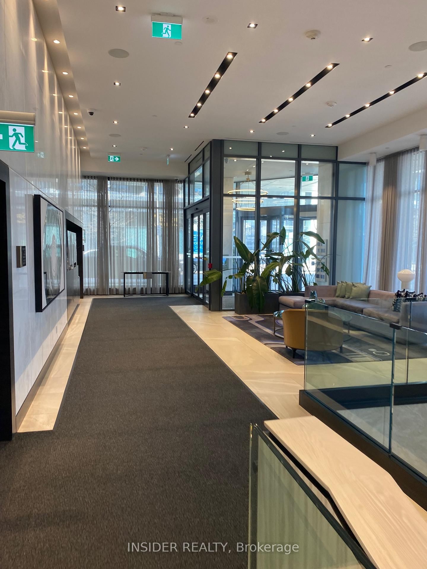 1 Edgewater Drive, Unit PH08 - Photo 23