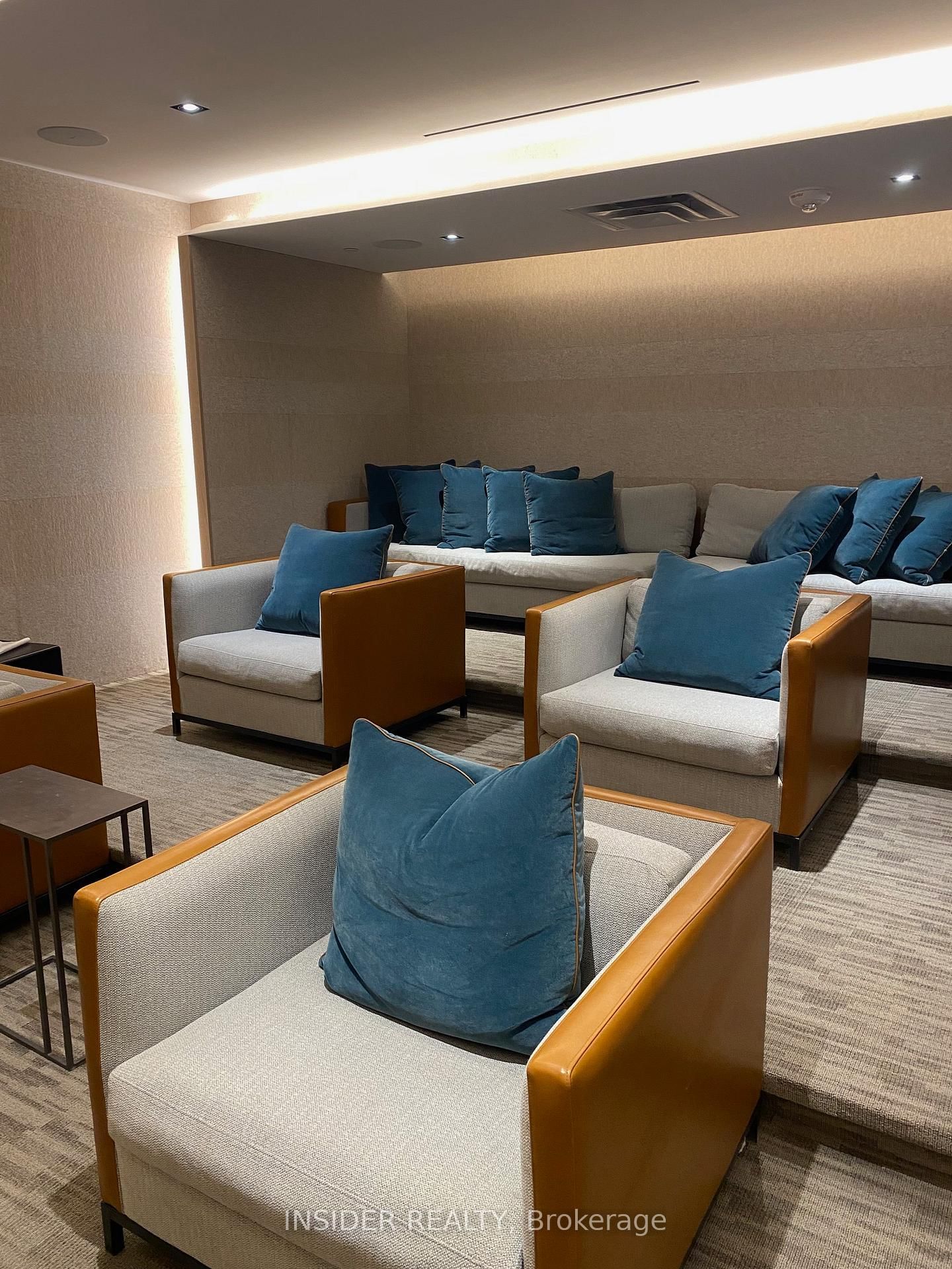 1 Edgewater Drive, Unit PH08 - Photo 25