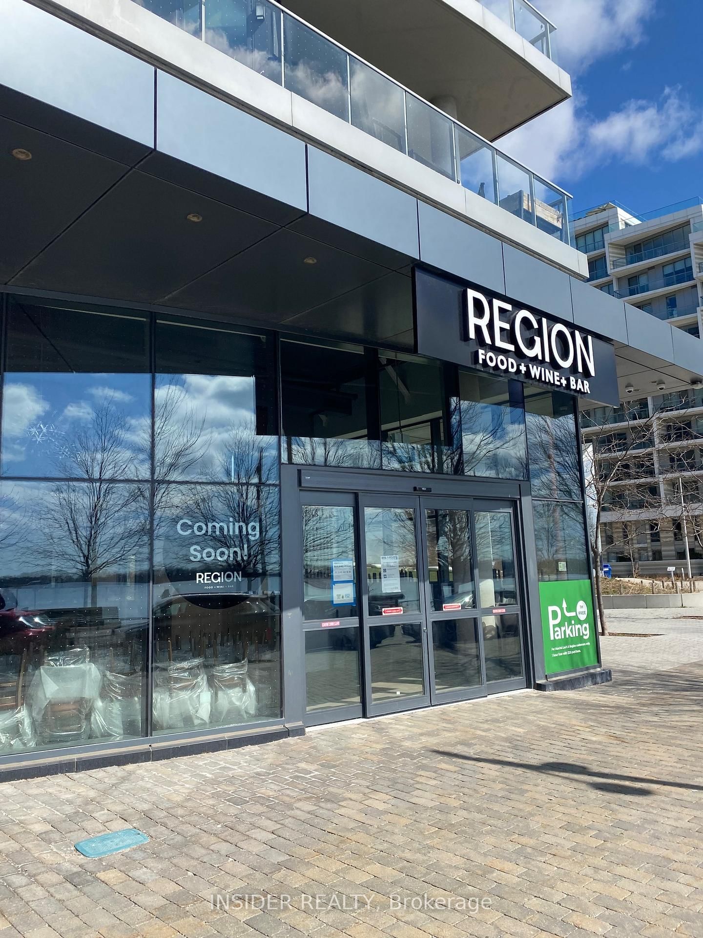 1 Edgewater Drive, Unit PH08 - Photo 4