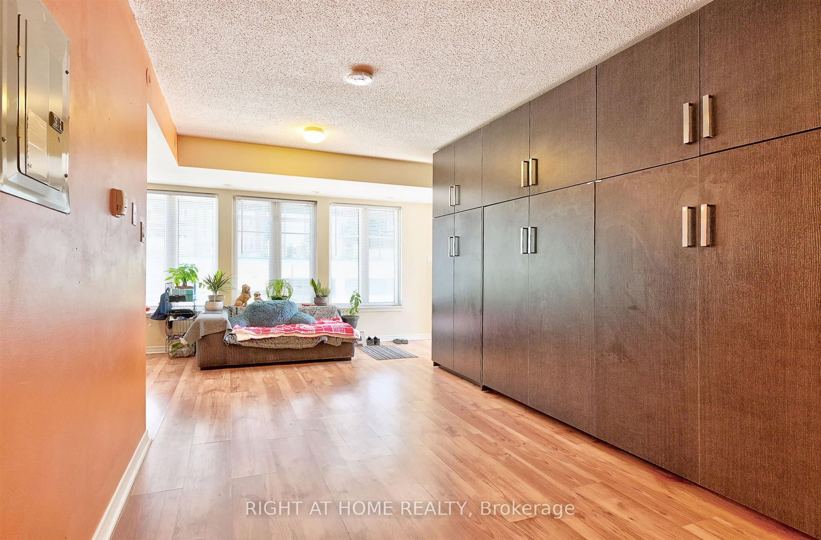 22 Western Battery Road, Unit 109 - Photo 12