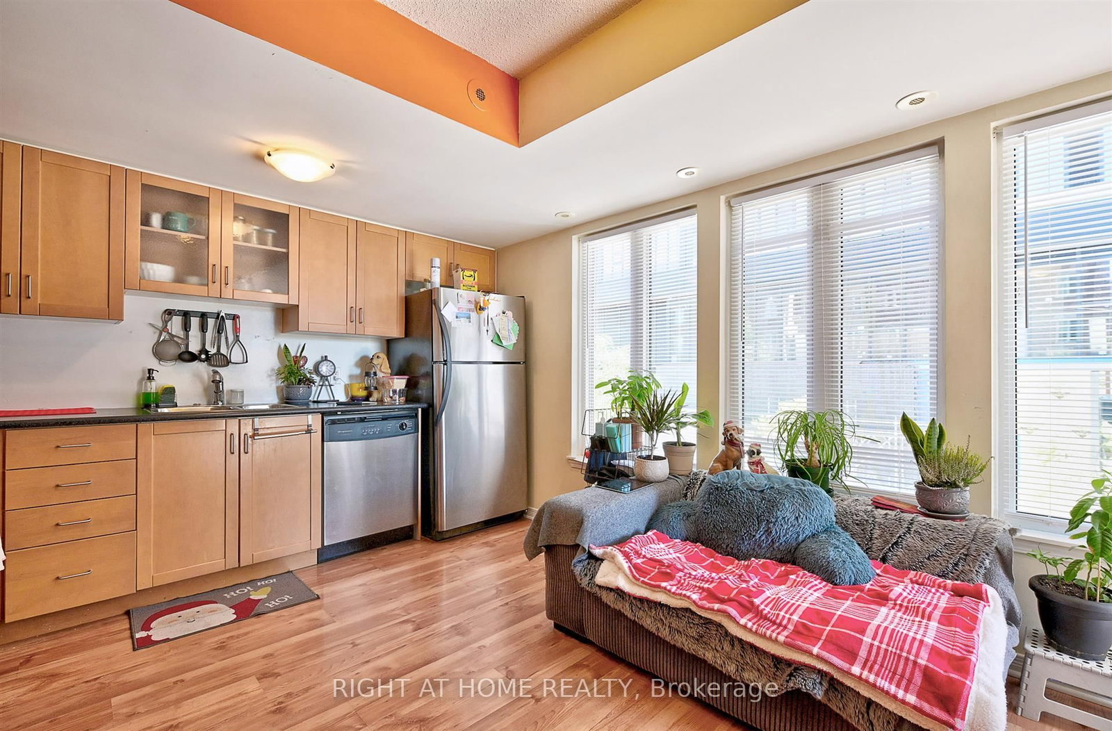 22 Western Battery Road, Unit 109 - Photo 13