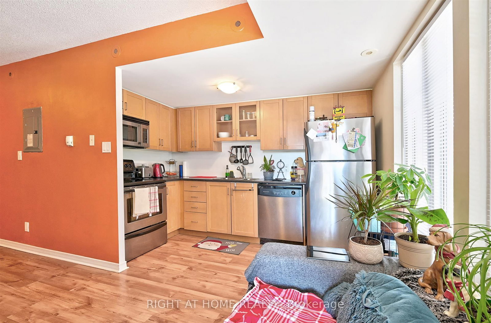 22 Western Battery Road, Unit 109 - Photo 15