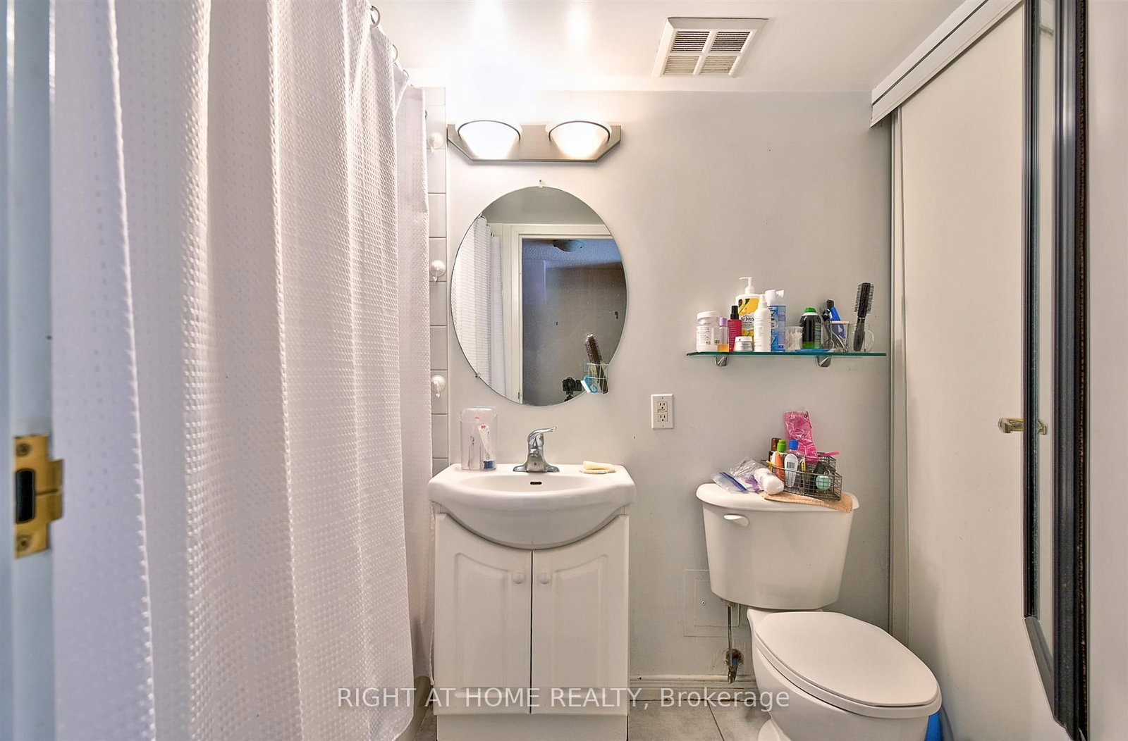 22 Western Battery Road, Unit 109 - Photo 9