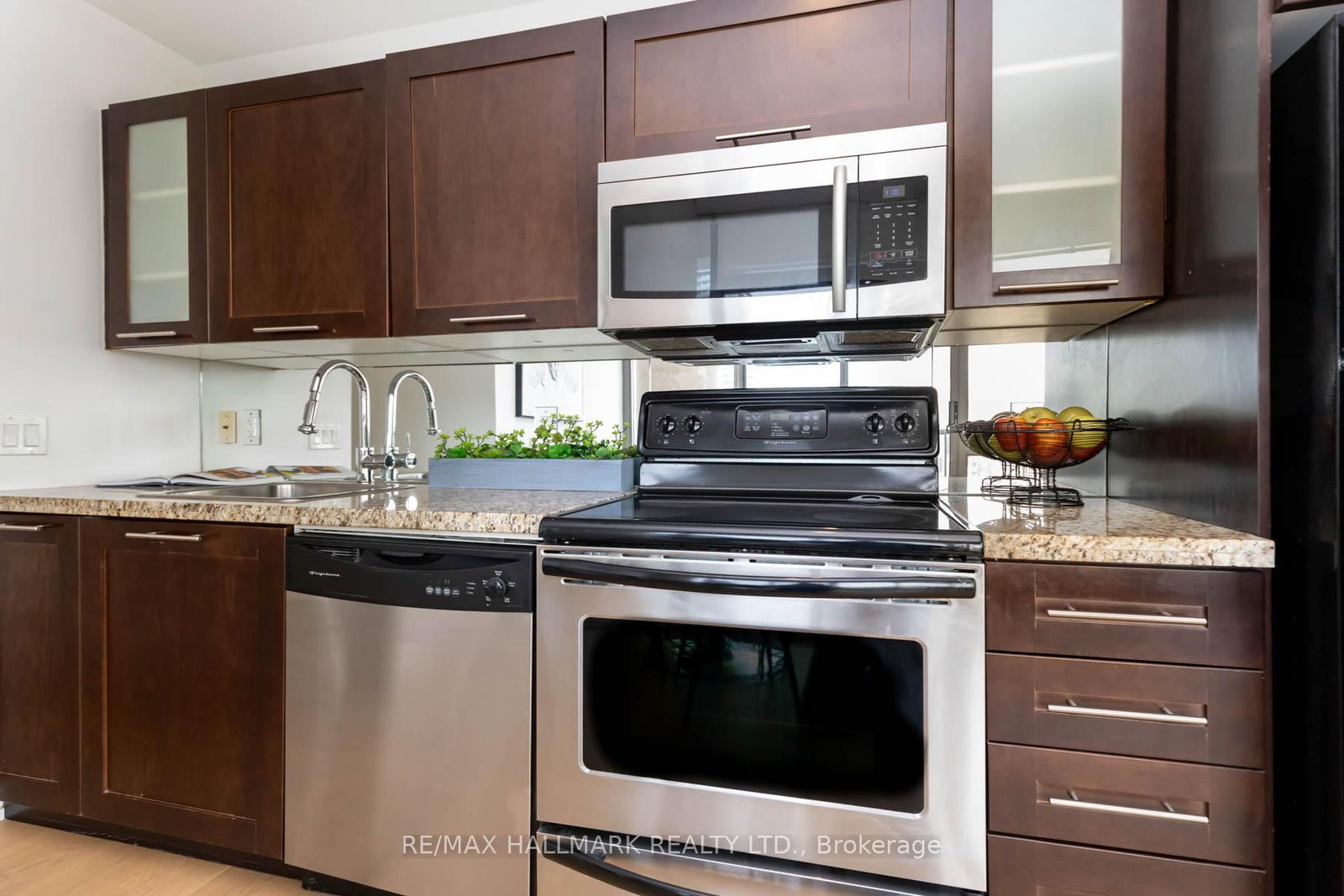 Condo for sale at 1502-33 Mill Street, Toronto, Ontario, M5A 3R3 - Waterfront Communities C8 - MLS: C12994132