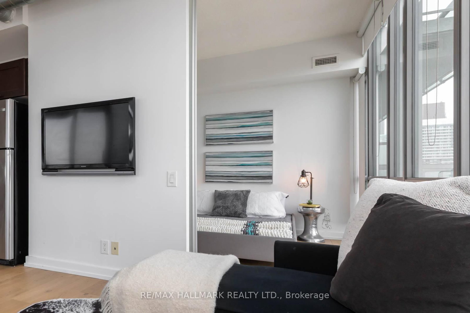 Condo for sale at 1502-33 Mill Street, Toronto, Ontario, M5A 3R3 - Waterfront Communities C8 - MLS: C12994132