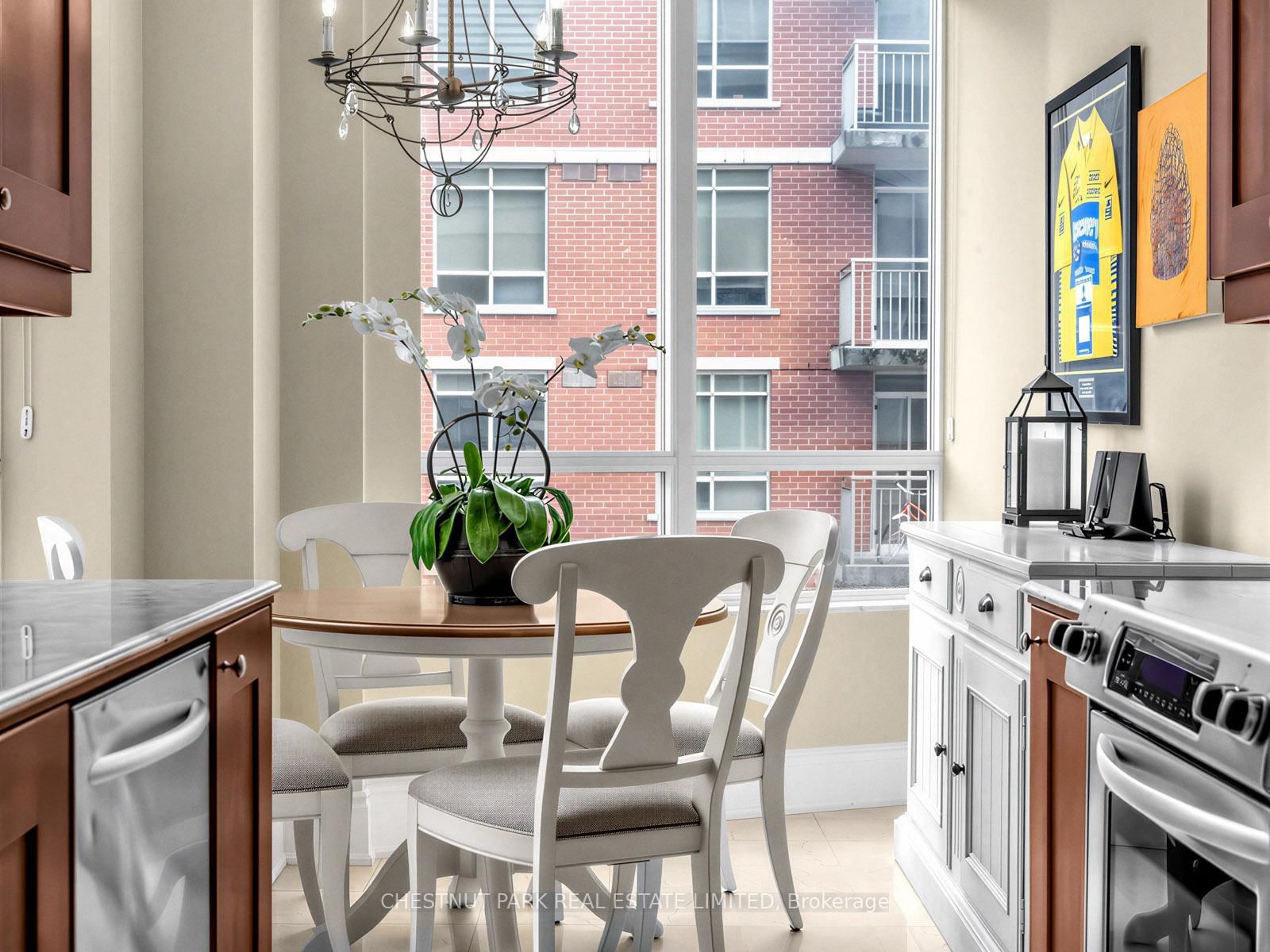55 Delisle Avenue, Unit 901