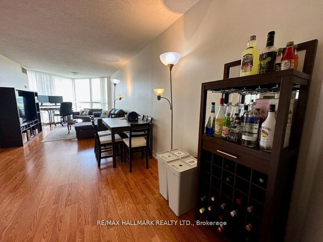 1110 - 7 Concorde Place