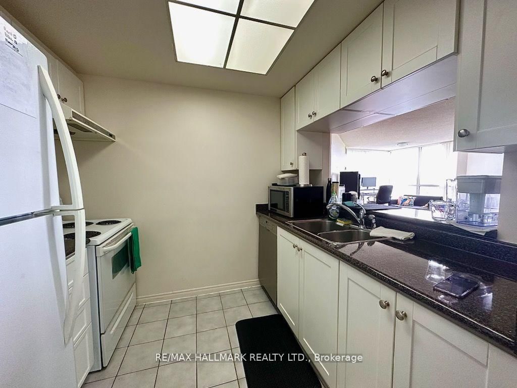 7 Concorde Place, Unit 1110 - Photo 5