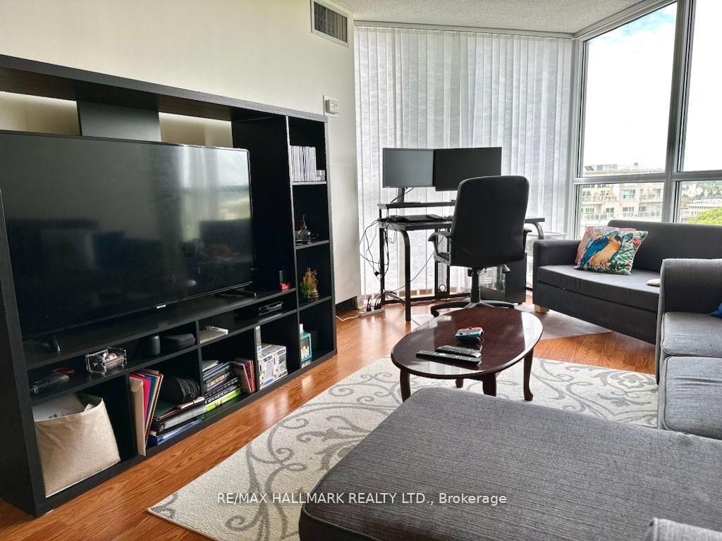 7 Concorde Place, Unit 1110 - Photo 9