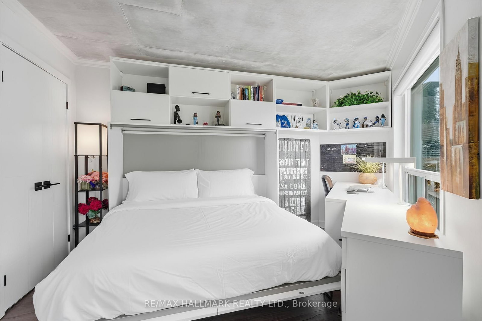 Condo for sale at 705-600 Queens Quay, Toronto, Ontario, M5V 3M3 - Waterfront Communities C1 - MLS: C12994352