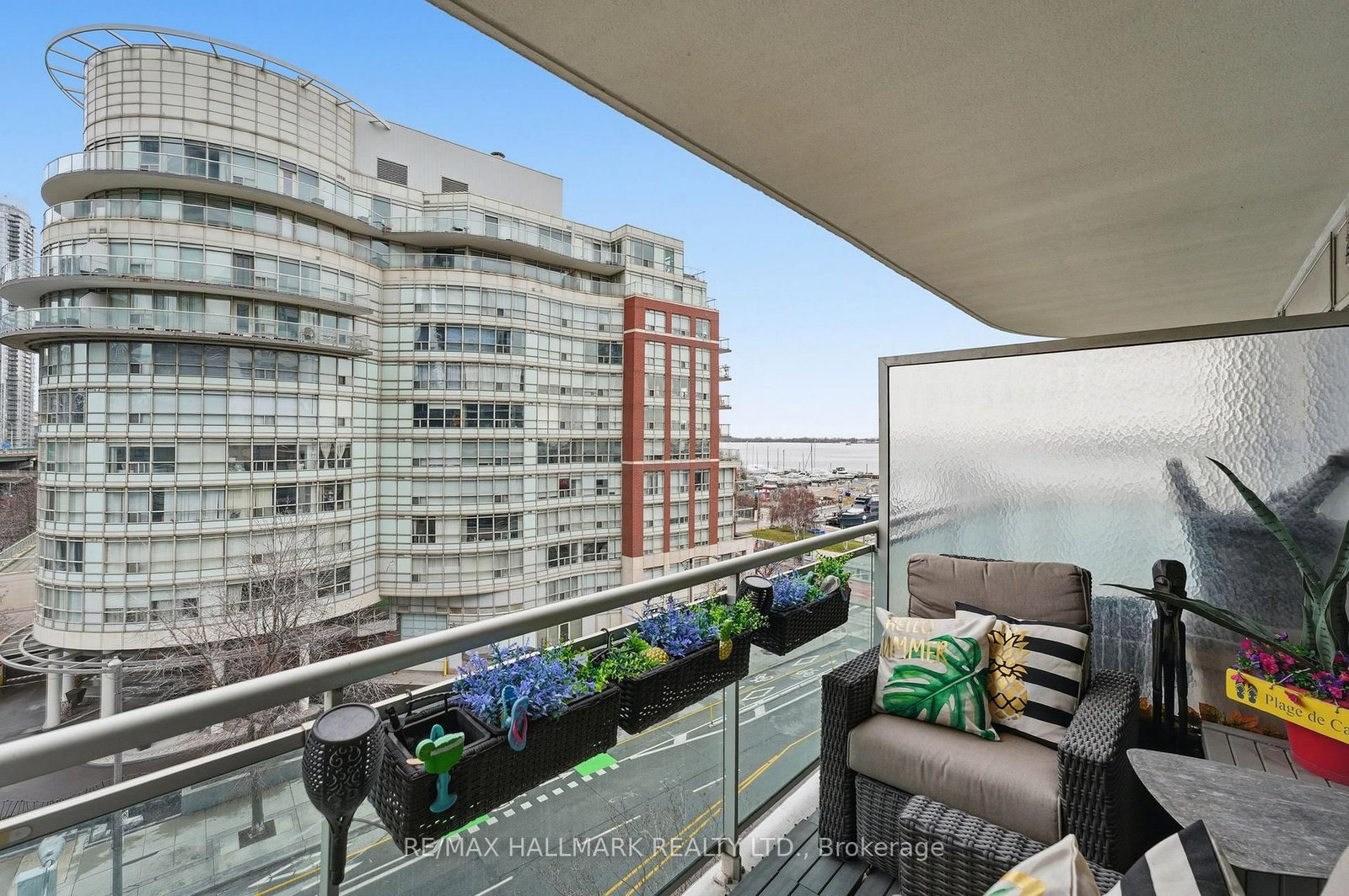 Condo for sale at 705-600 Queens Quay, Toronto, Ontario, M5V 3M3 - Waterfront Communities C1 - MLS: C12994352
