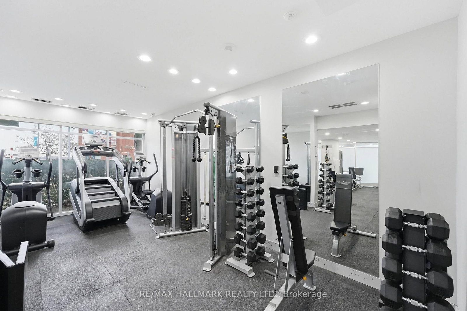 Condo for sale at 705-600 Queens Quay, Toronto, Ontario, M5V 3M3 - Waterfront Communities C1 - MLS: C12994352