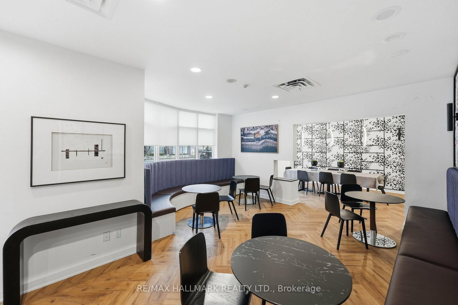 Condo for sale at 705-600 Queens Quay, Toronto, Ontario, M5V 3M3 - Waterfront Communities C1 - MLS: C12994352