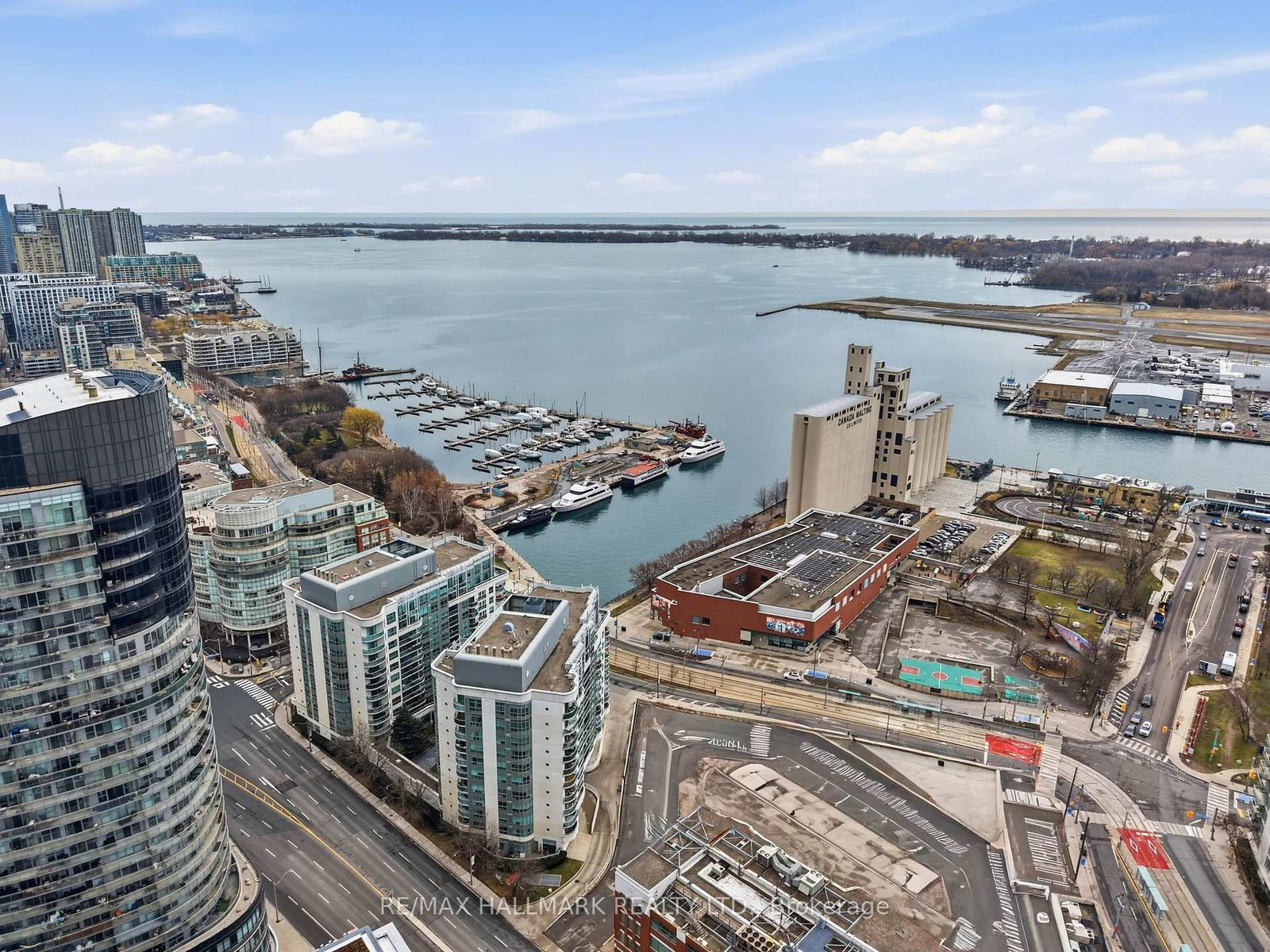 Condo for sale at 705-600 Queens Quay, Toronto, Ontario, M5V 3M3 - Waterfront Communities C1 - MLS: C12994352