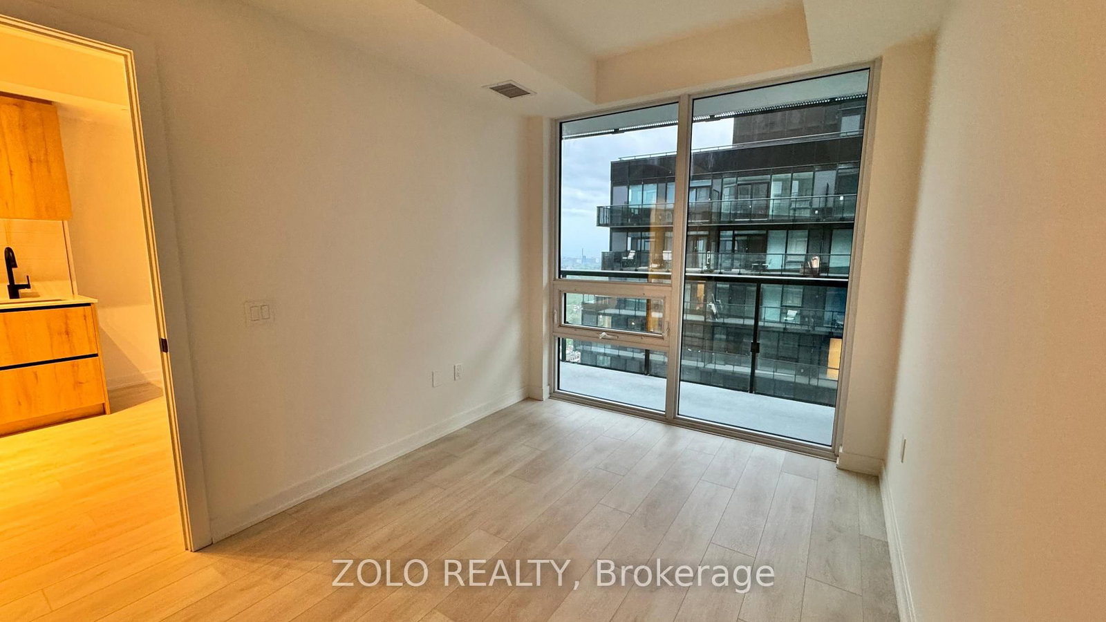 117 Broadway Avenue S, Unit 3513 - Photo 11