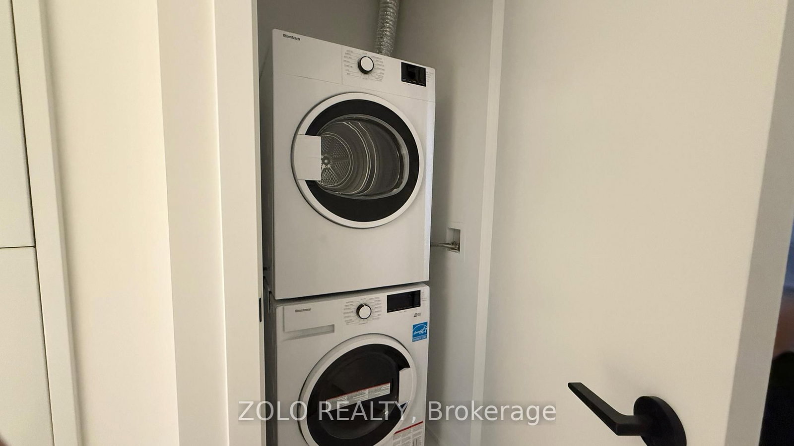 117 Broadway Avenue S, Unit 3513 - Photo 7