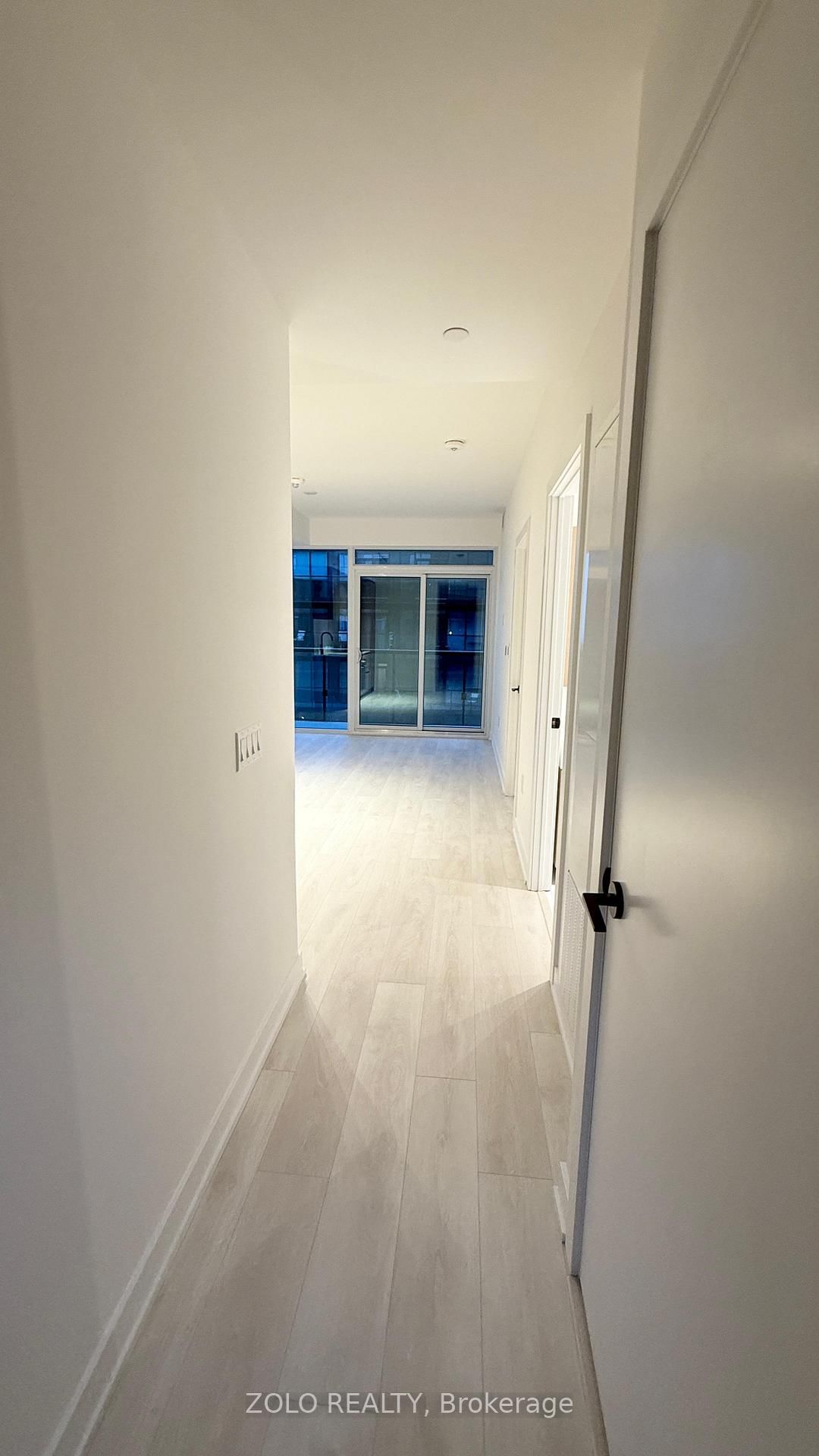 117 Broadway Avenue S, Unit 3513 - Photo 8