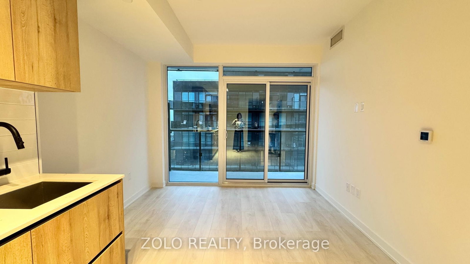 117 Broadway Avenue S, Unit 3513 - Photo 9