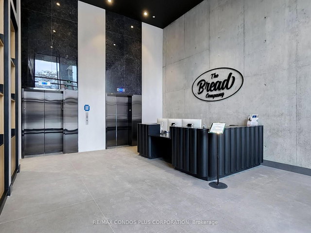 1909 - 195 Mccaul Street