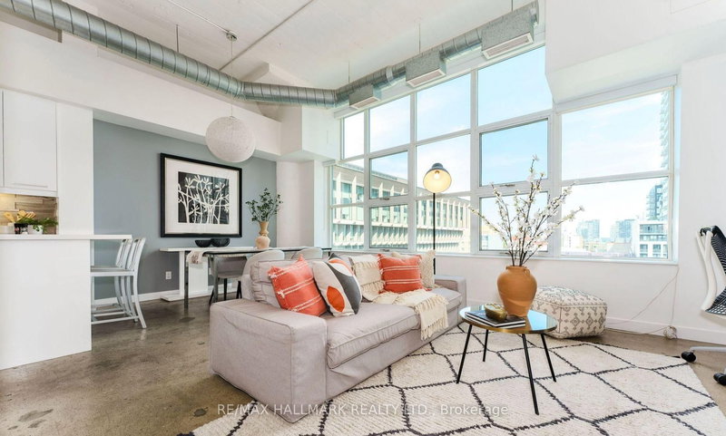 748 - 155 Dalhousie St, Toronto, M5B 2P7 | Image 2