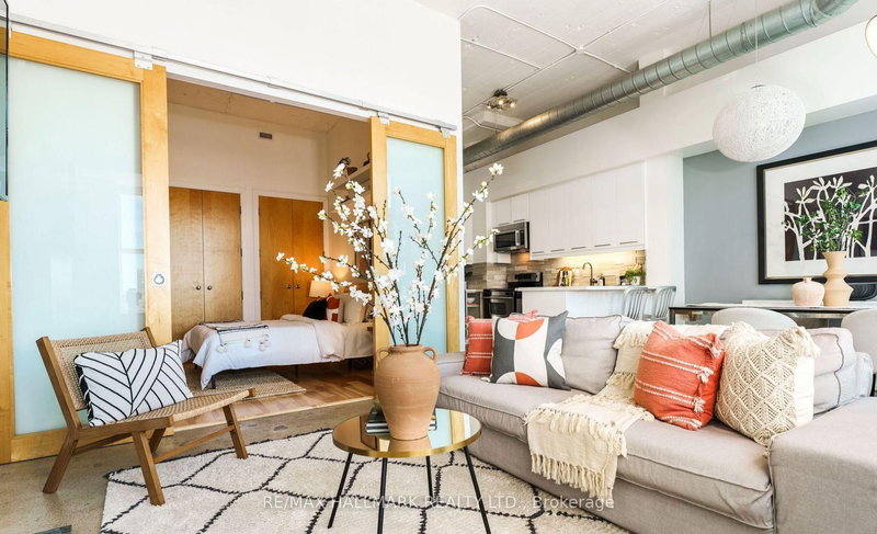 748 - 155 Dalhousie St, Toronto, M5B 2P7 | Image 3