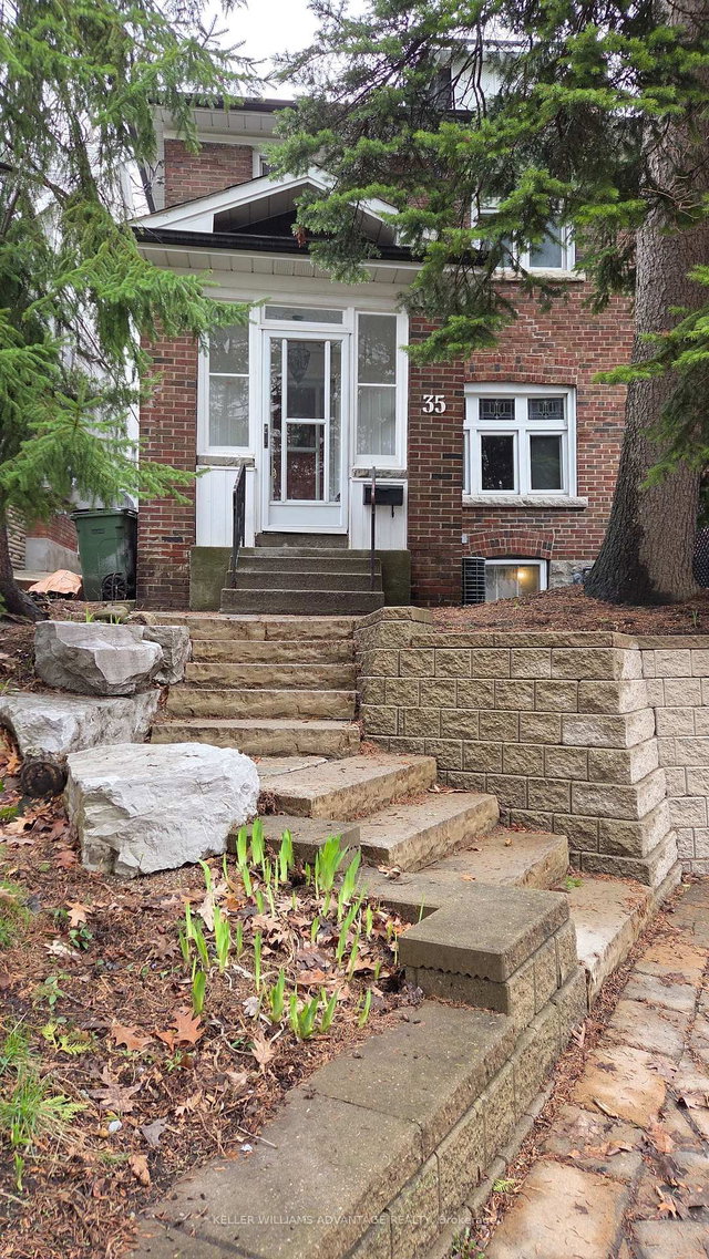 35 Mount Royal Avenue