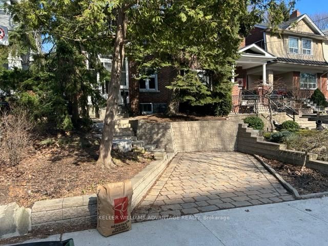 35 Mount Royal Ave, Toronto, M6H 2S2 | Image 2