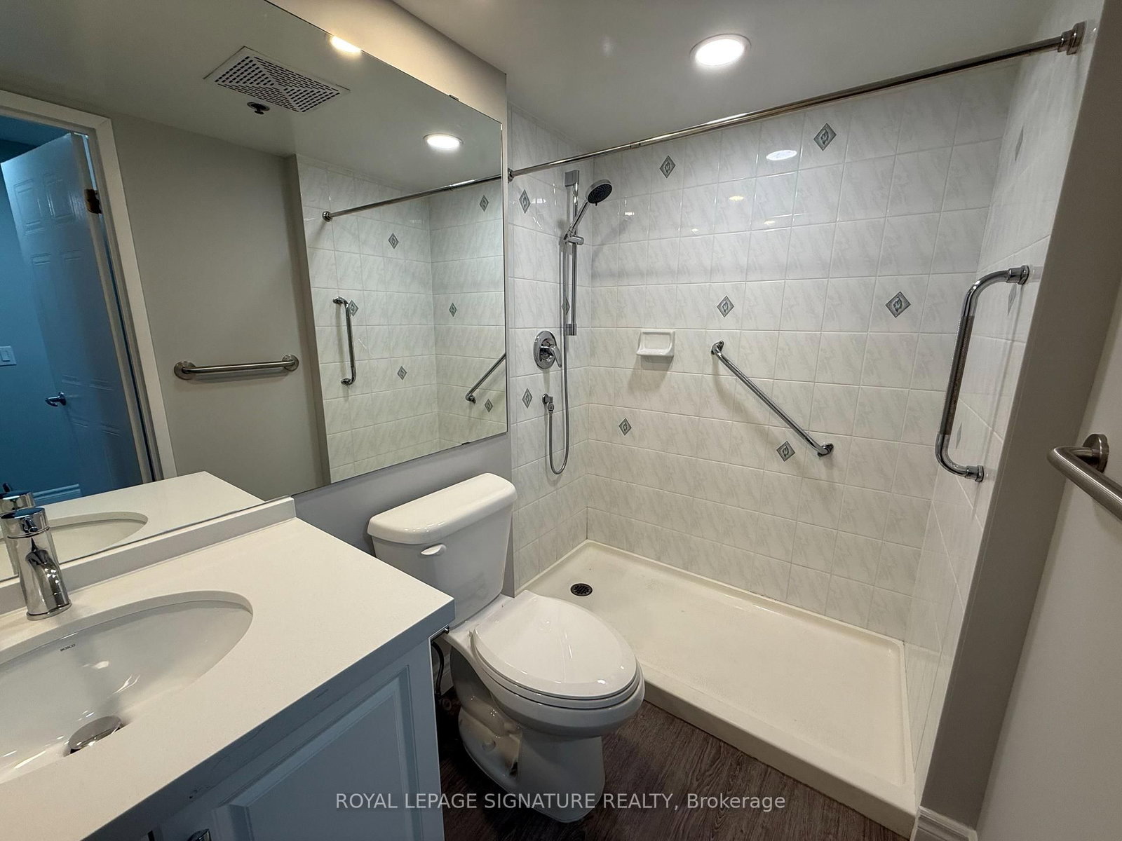 2 Neptune Drive, Unit 508 - Photo 14