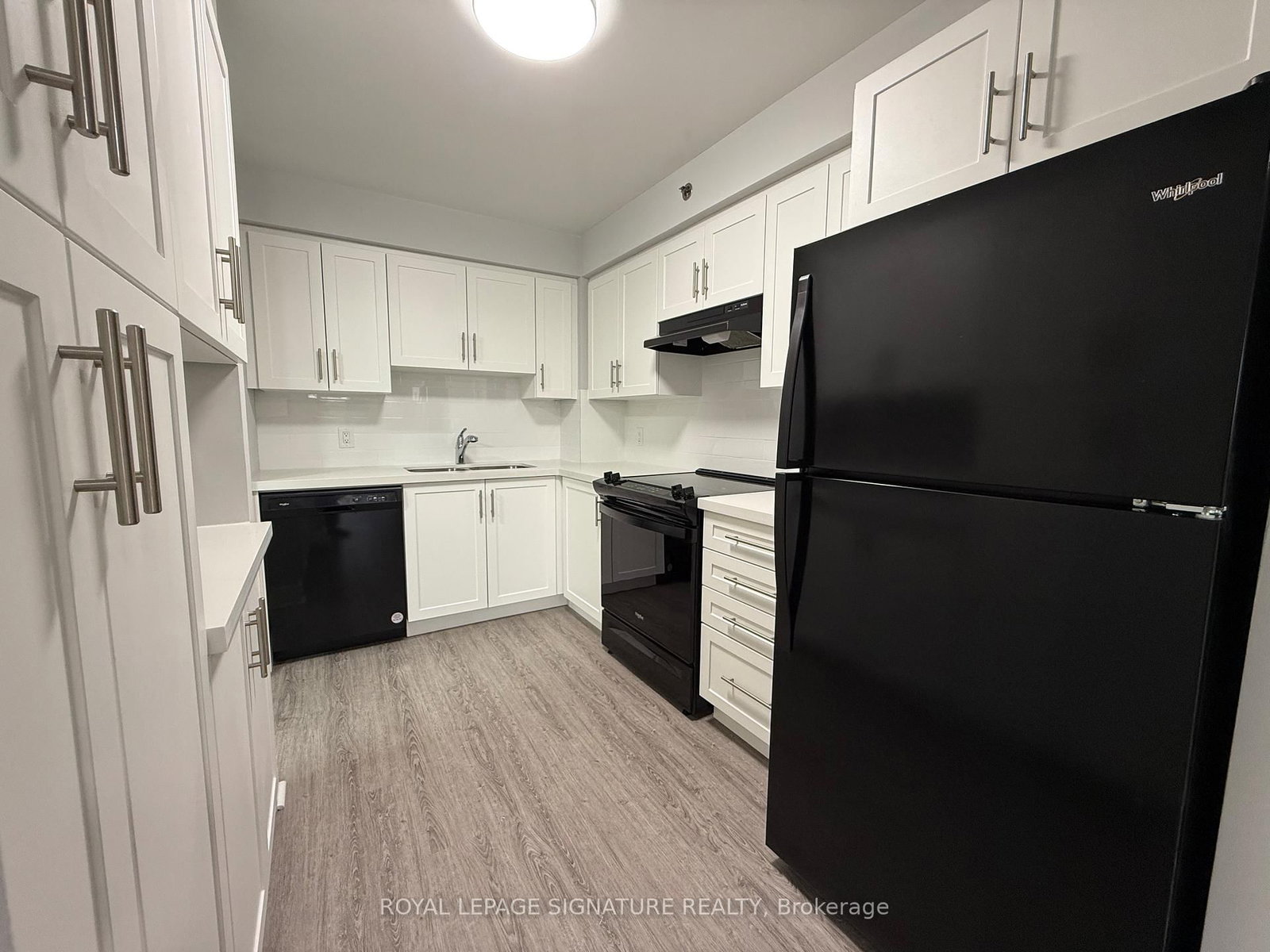 2 Neptune Drive, Unit 508 - Photo 7