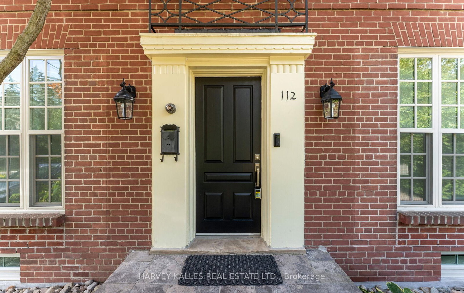 112 Mason Boulevard - Photo 2