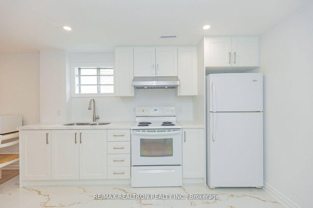 Lower - 129 Sexton Crescent