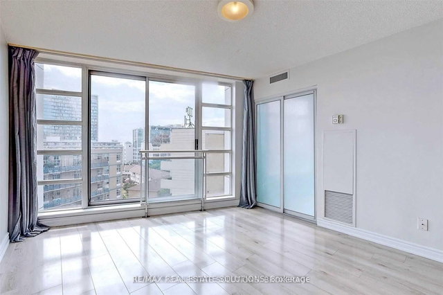 1119 - 650 Queens Quay W