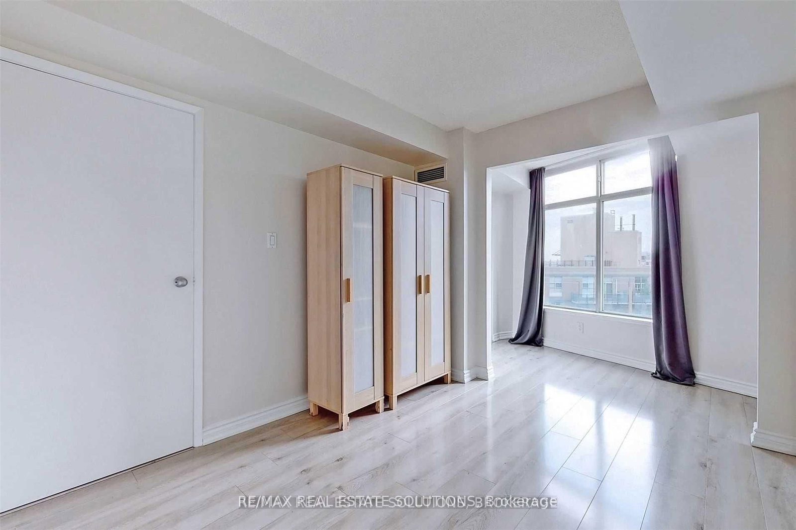 650 Queens Quay W, Unit 1119 - Photo 8