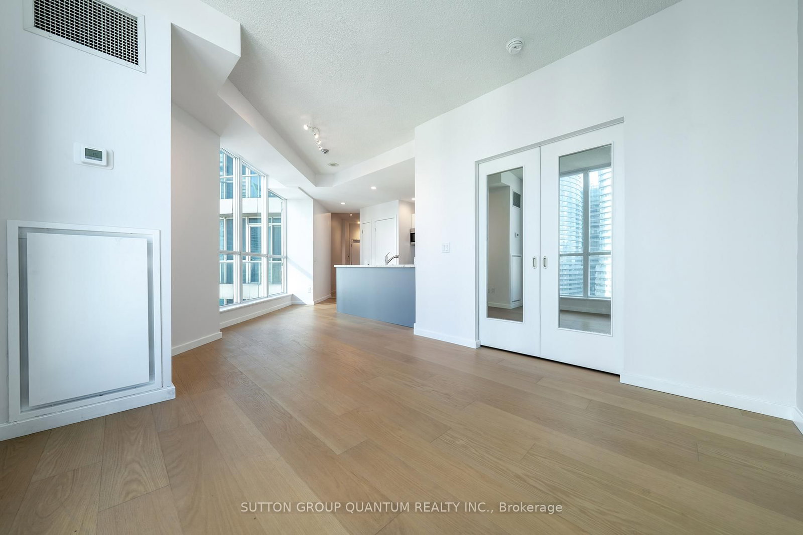 208 Queens Quay W, Unit 3512 - Photo 15